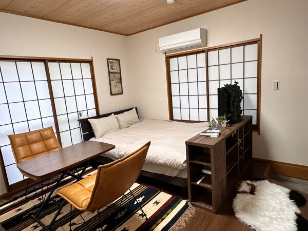 c57b8933 6494 40fb 8b5a 5800efee6cfc